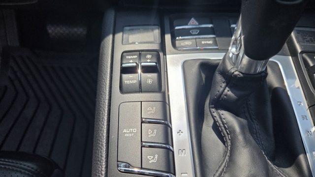 PORSCHE Macan 3.0 S Diesel PERMUTE TETTO PASM