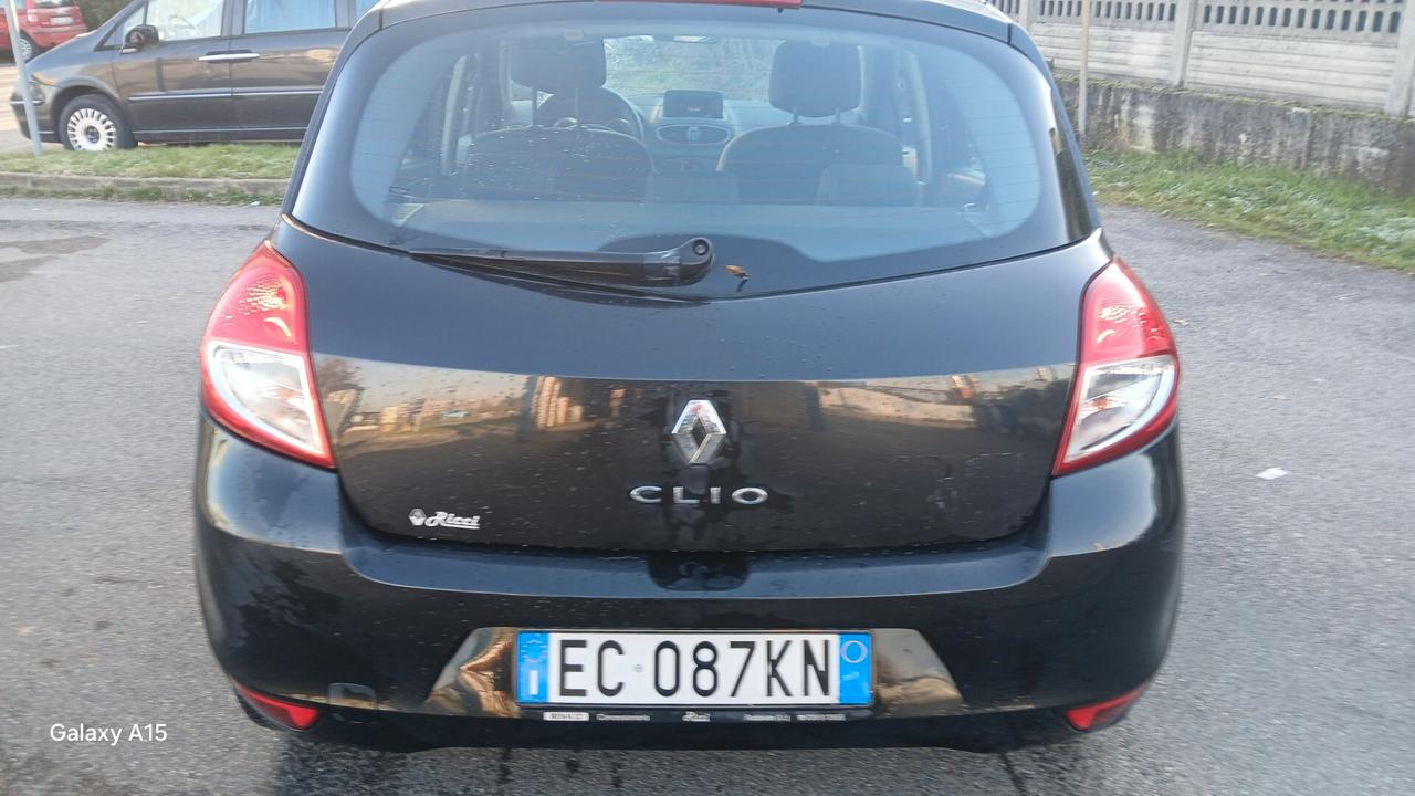 Renault Clio 1.2 16V 5 porte Dynamique