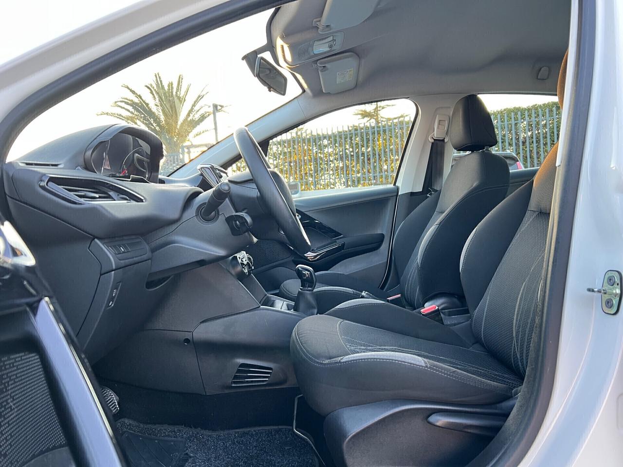 Peugeot 208 1.2 Benzina 82cv 5P. Allure - 2014