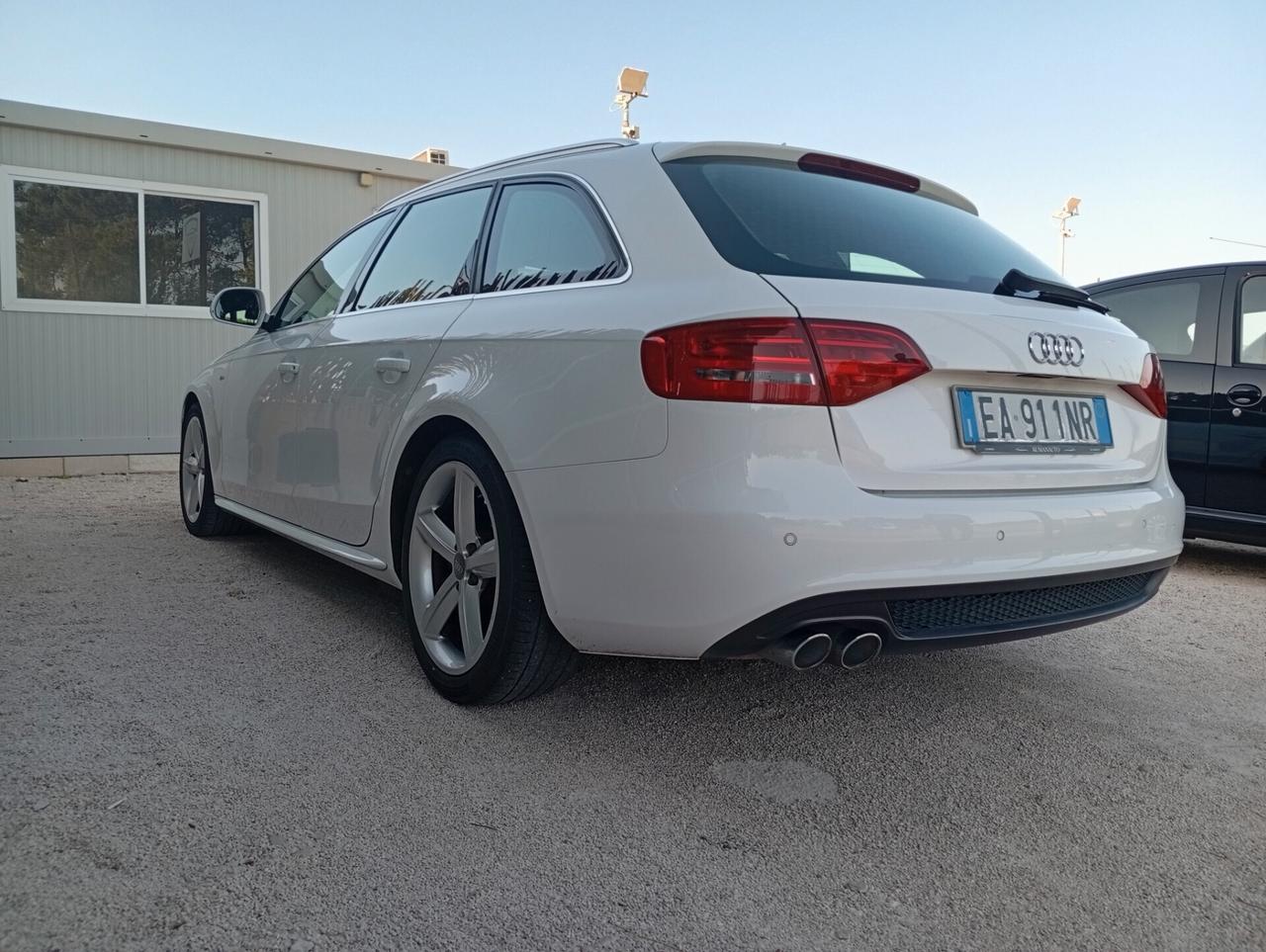 Audi A4 Avant 2.0 TDI 143CV F.AP. Ambiente S.line Interno Esterno