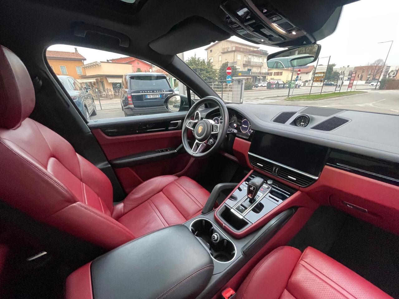 Porsche Cayenne 3.0 V6 E-Hybrid