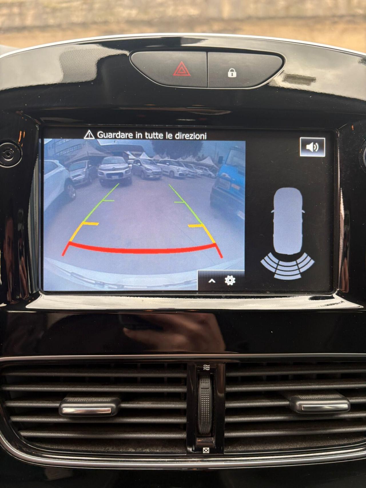 Renault Clio TCe 12V 75 CV 5 porte Moschino Life