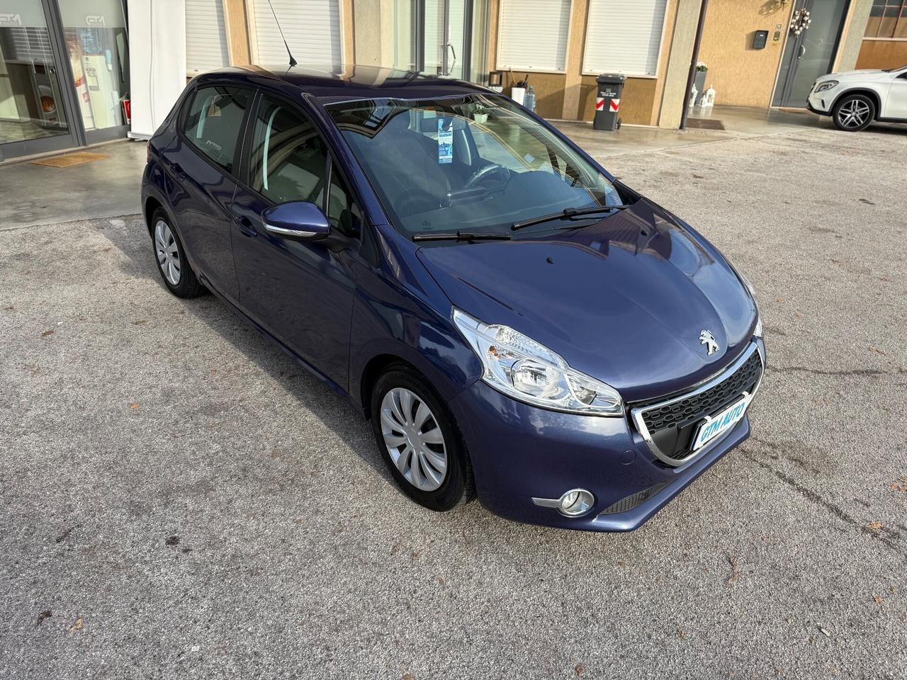 Peugeot 208 1.4 VTi 95 CV 5p - Neopatentati