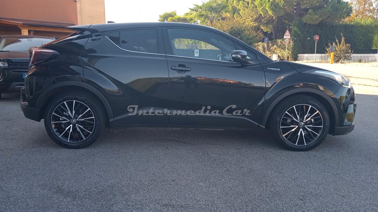 Toyota C-HR 1.8 Hybrid E-CVT Trend