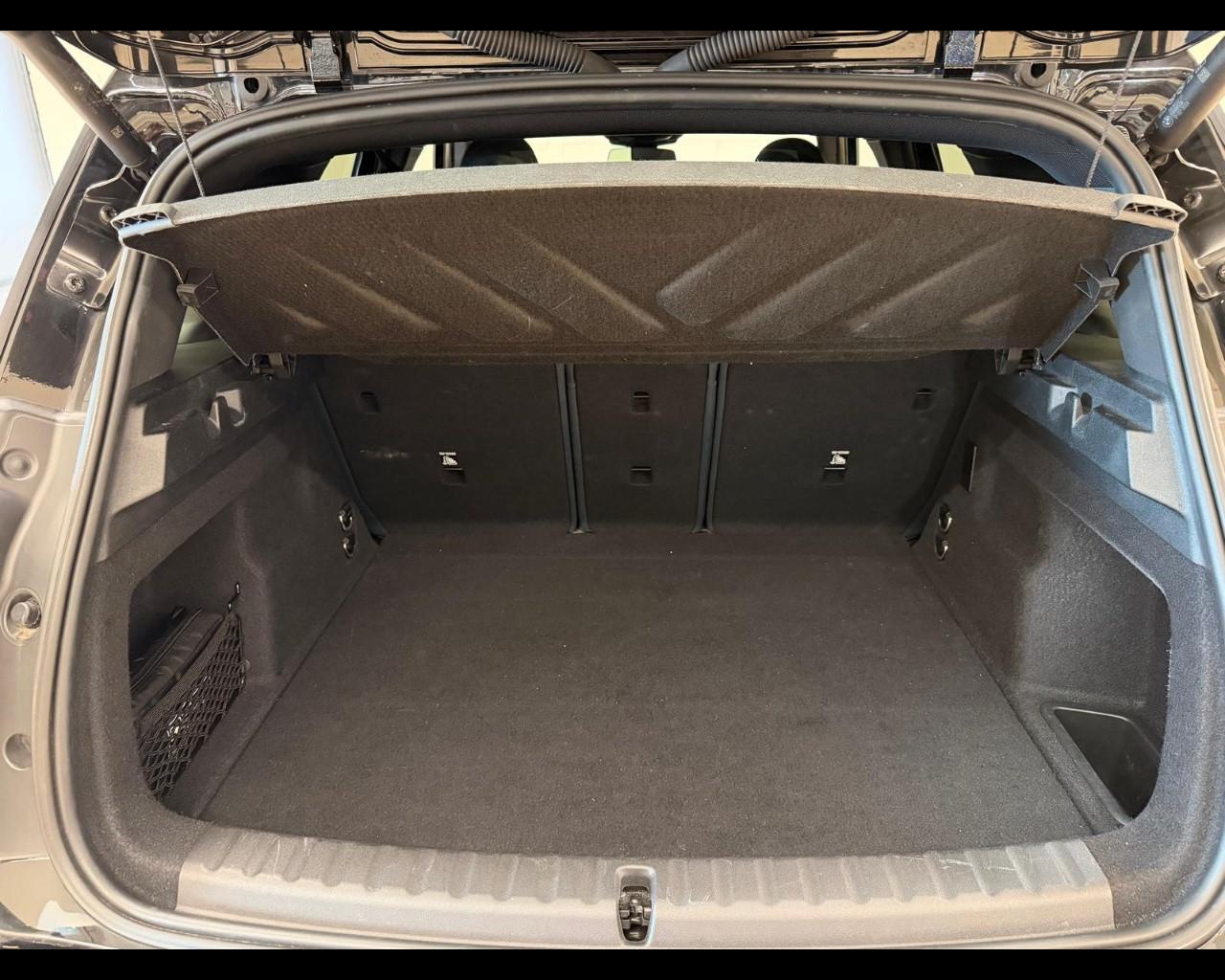 MINI Mini Countrym.(U25) - Mini E Favoured Countryman