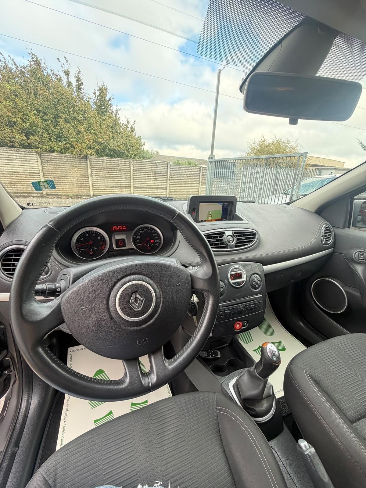 Renault Clio 1.2 16V 5 porte Luxe