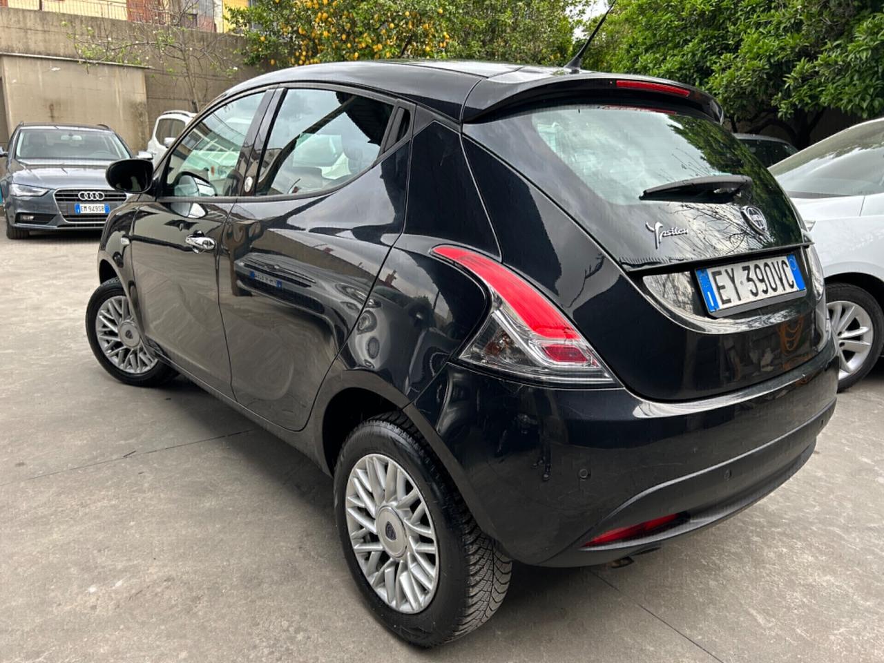 Lancia Ypsilon Benzina Metano