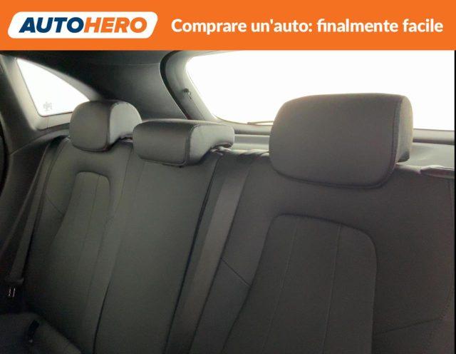 MERCEDES-BENZ GLA 200 d Automatic Sport