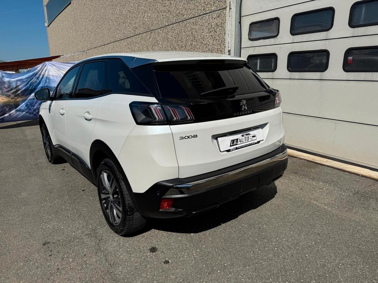 Peugeot 3008 BlueHDi 130 S&S EAT8 Allure