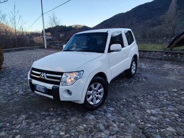 Mitsubishi Pajero 3.2 DI-D 16V 3P Manuale-No ruggine-Climatronik-