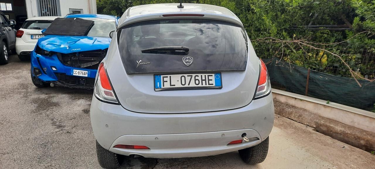 Lancia Ypsilon 0.9 TwinAir 85 CV 5 porte Metano Ecochic Elle