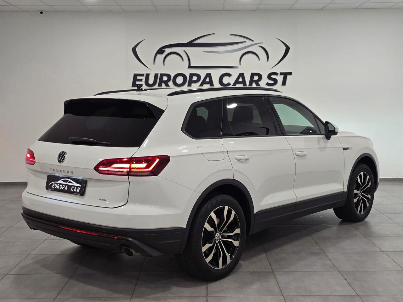 Volkswagen Touareg 3.0 V6 TDI SCR IVA ESPOSTA