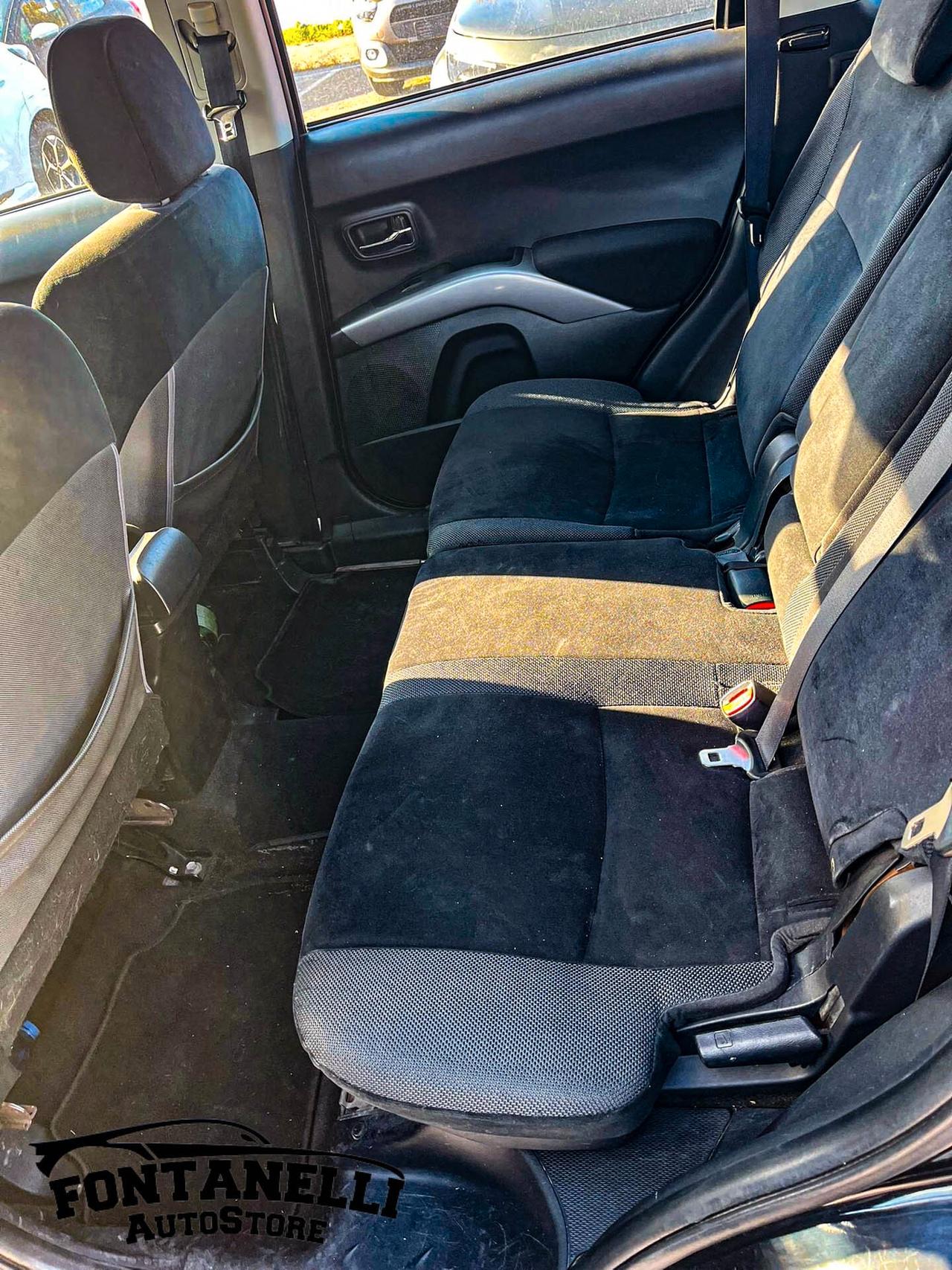 Mitsubishi Outlander 2.0 DI-D Intense DPF