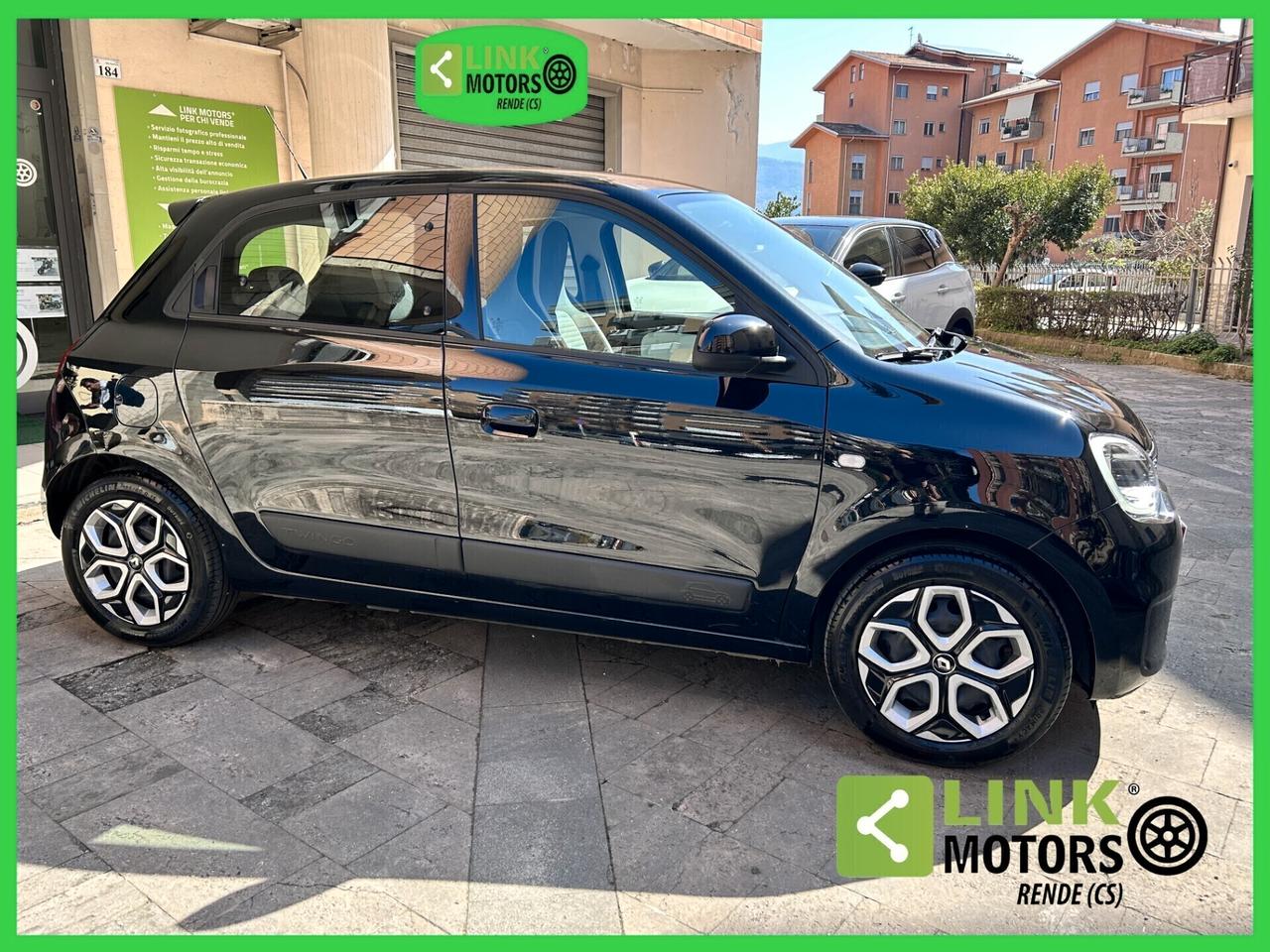 Renault Twingo SCe 65 CV Urban Night 06/2023