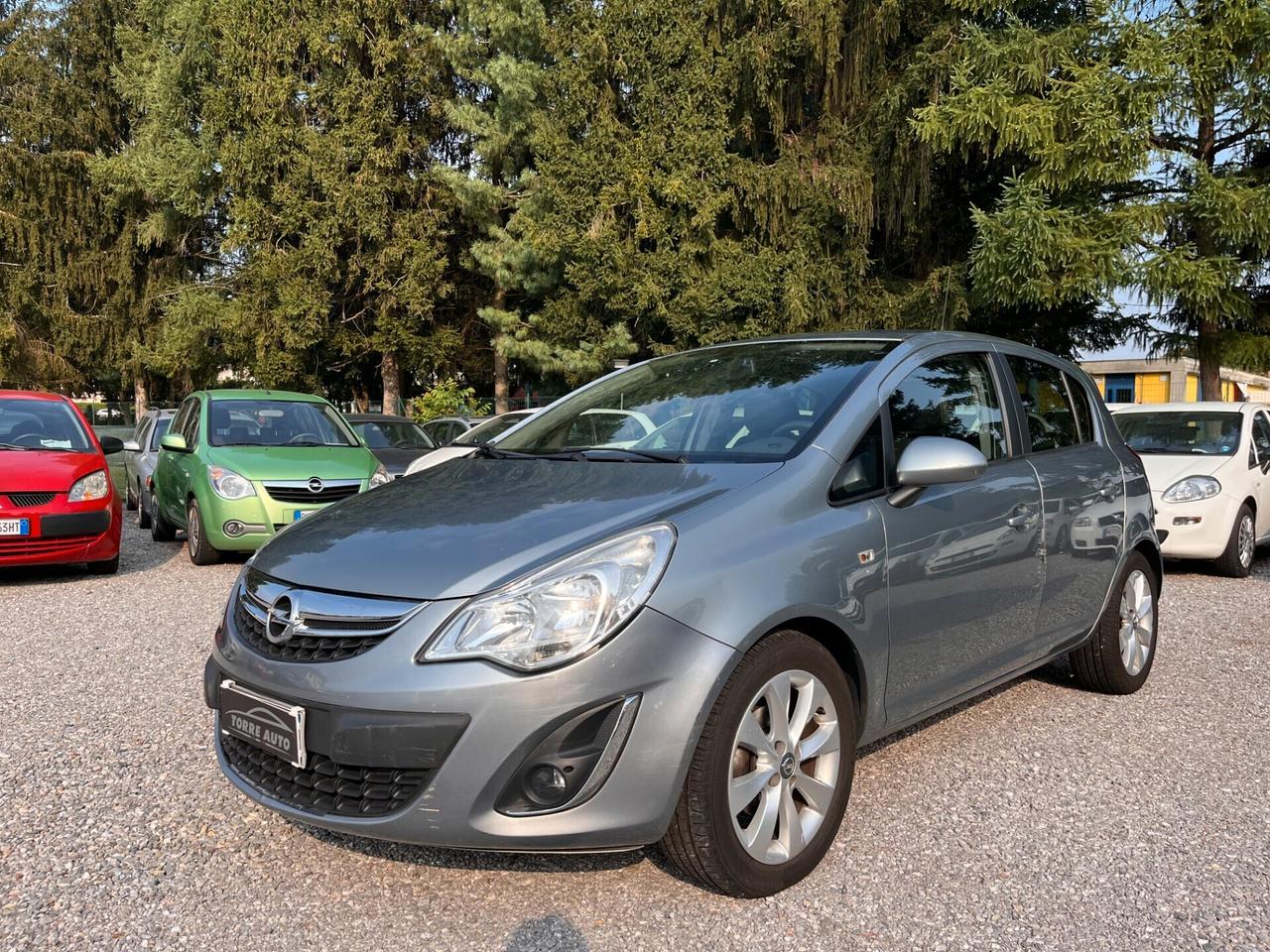 Opel Corsa 1.2 5 porte Elective