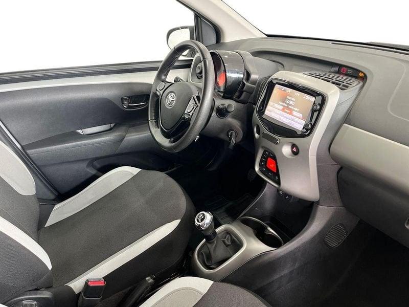 Toyota Aygo Aygo 5p 1.0 x-play my15