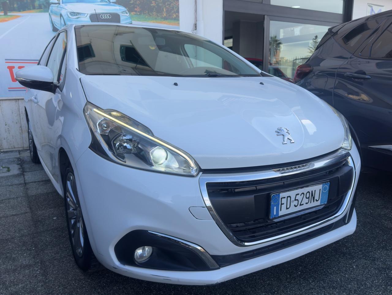 Peugeot 208 BlueHDi 75 5 porte Allure