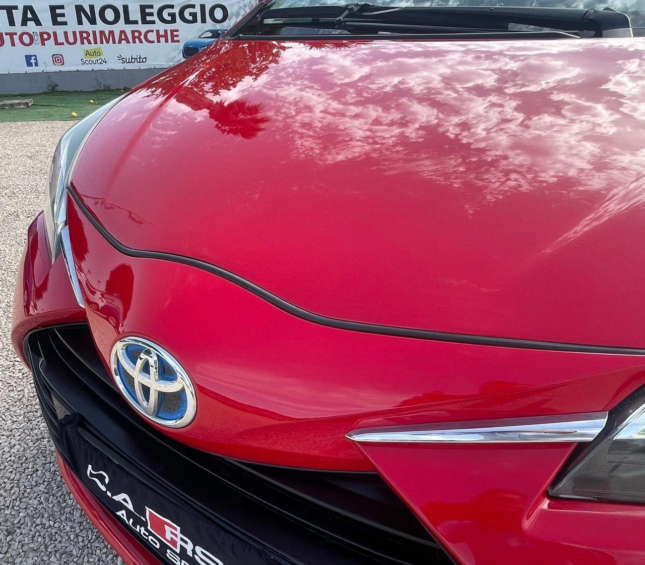 Toyota Yaris Trend Red Edition 1.5h Hybrid 73cv