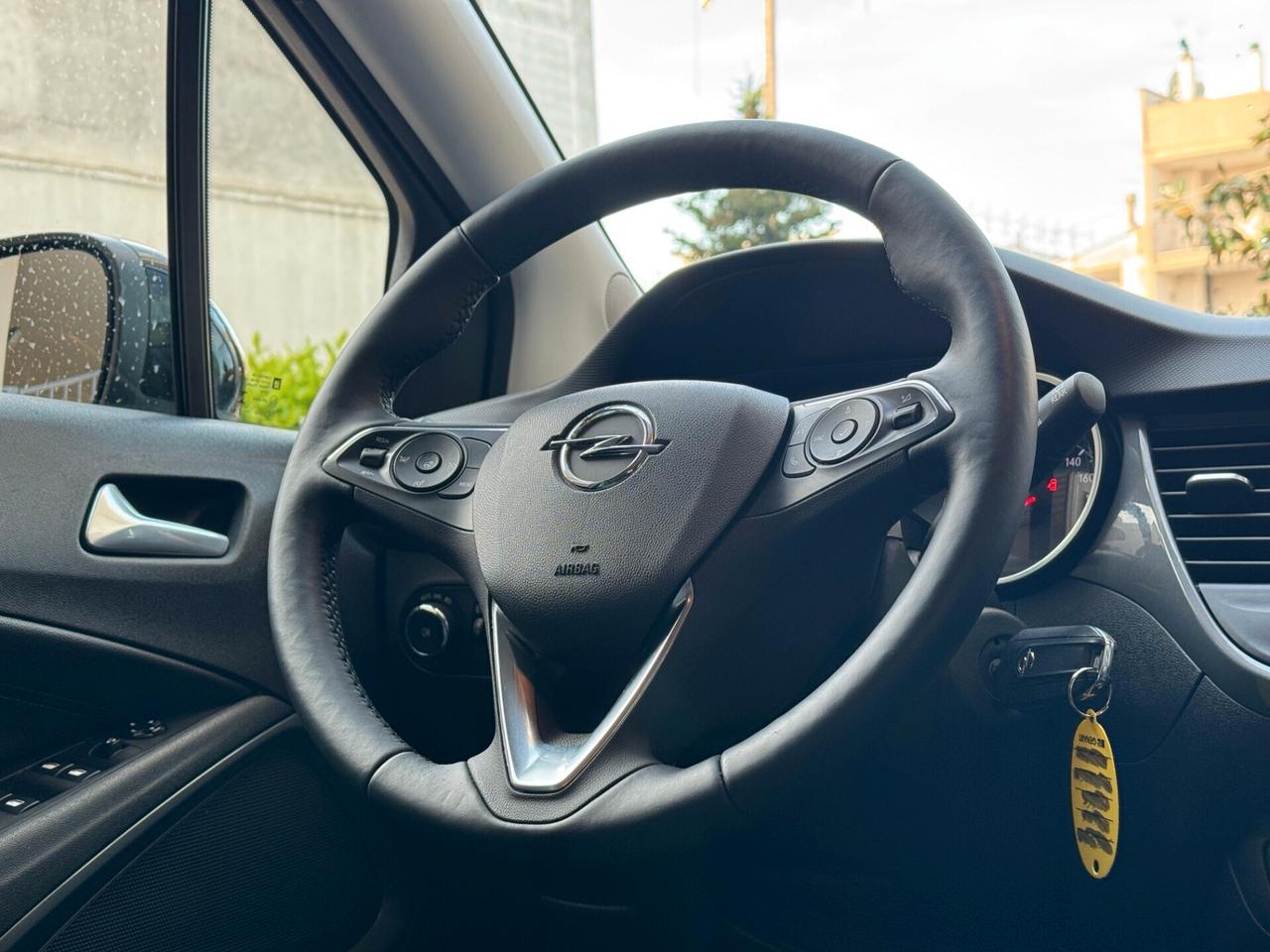 Opel Crossland 1.2 Elegance 130 cv