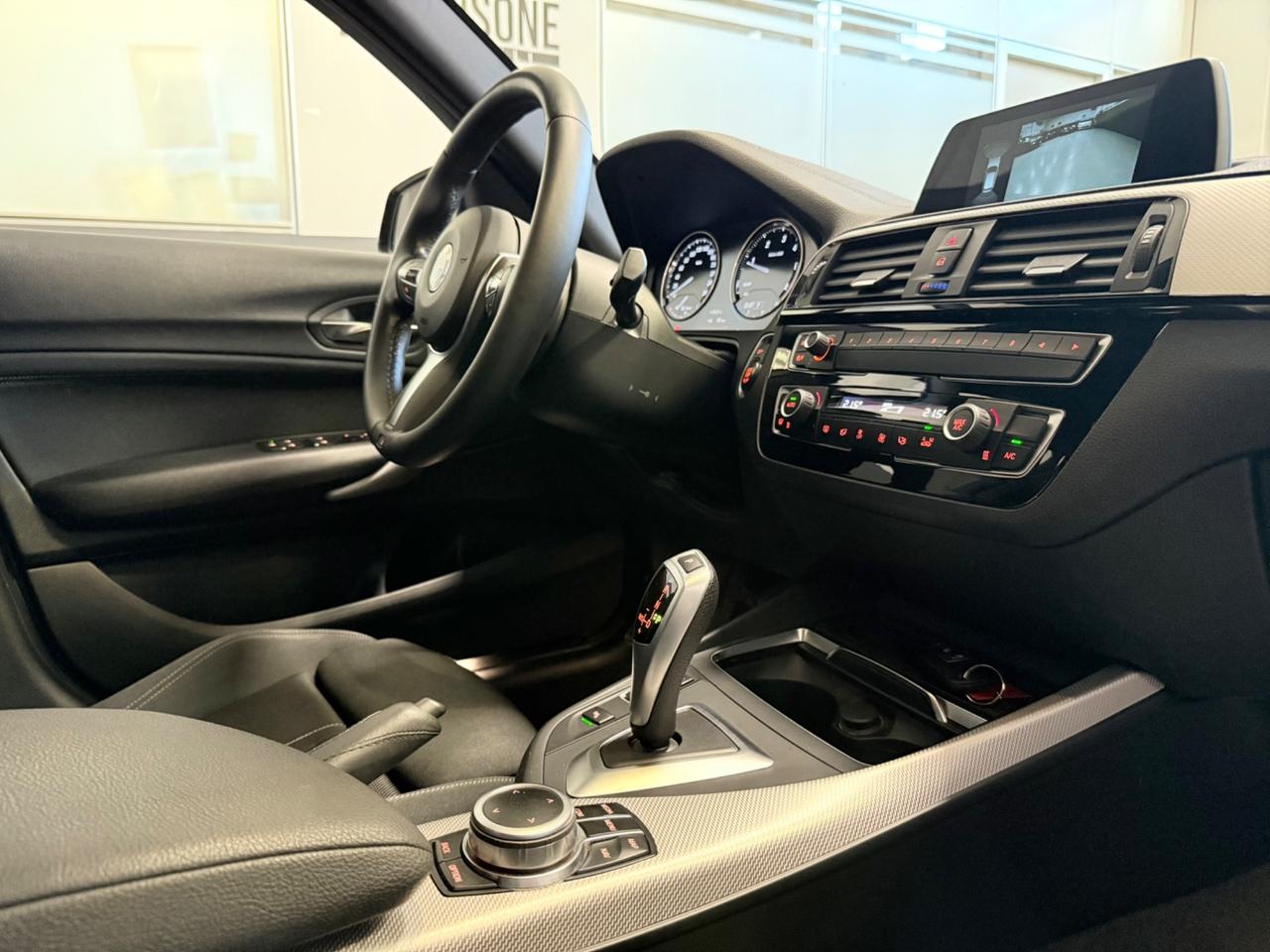 Bmw 118 118d 5p. Msport