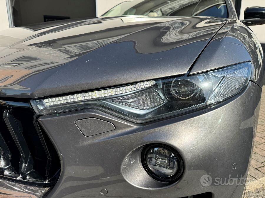 Maserati levante 3.0d 275 gransport certificata