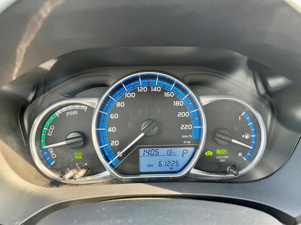 Toyota Yaris 1.5h 2015 61.000km pari al nuovo