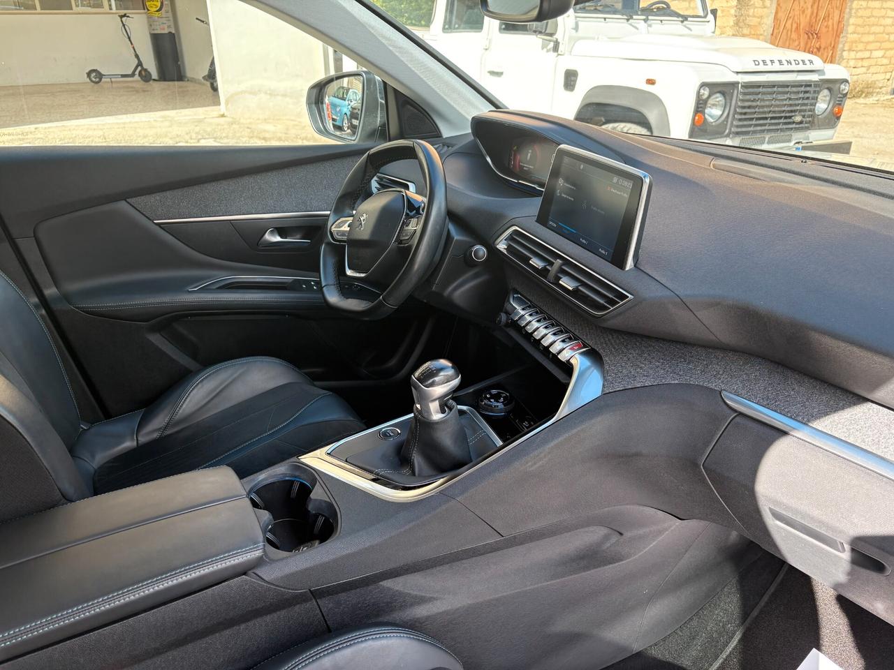 Peugeot 3008 BlueHDi 130 S&S Crossway