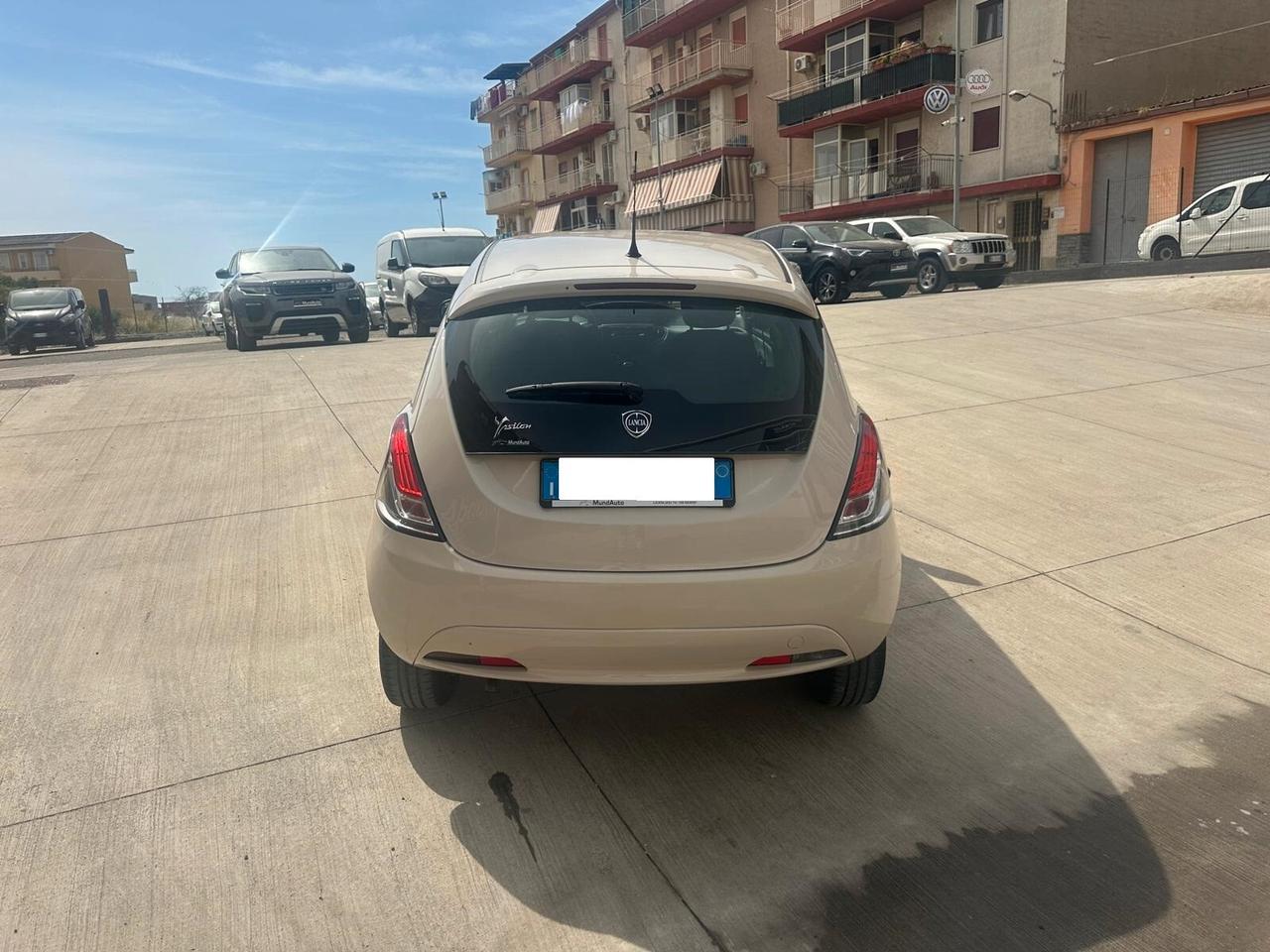 Lancia Ypsilon 1.2 69 CV 5 porte Gold