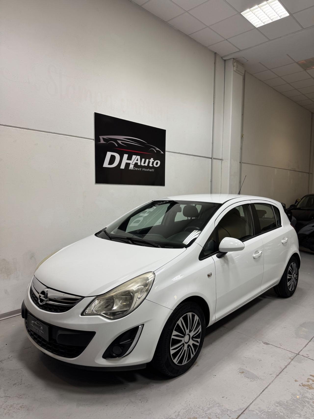 Opel Corsa 1.2 5 porte Sport