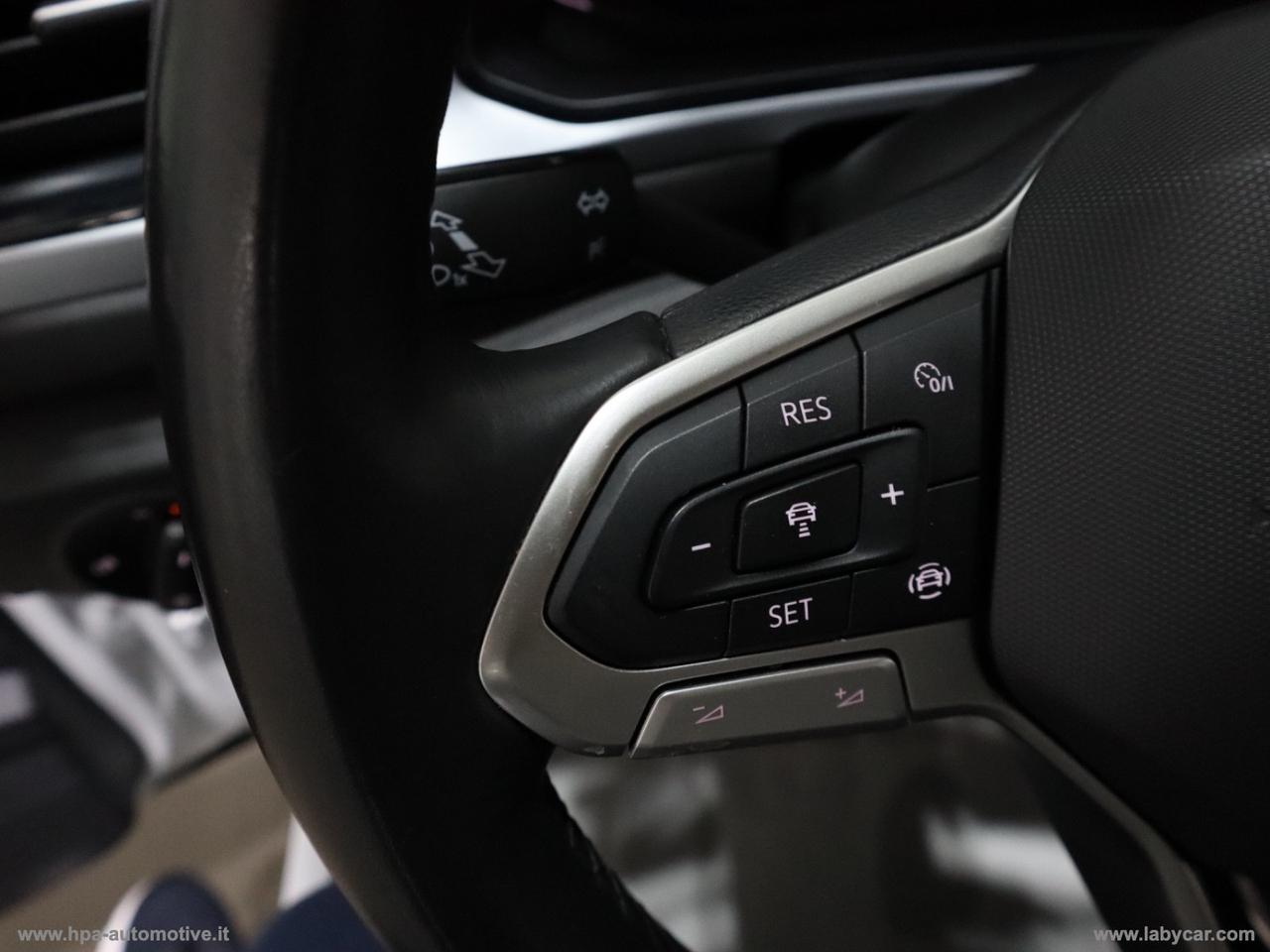 VOLKSWAGEN T-Roc 2.0TDI LED PARK ASSIST ACC