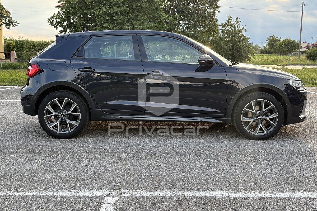 AUDI A1 citycarver 25 TFSI Admired
