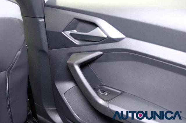 AUDI A1 CITYCARVER 30 TFSI S TRONIC IDENTITY CONTRAST