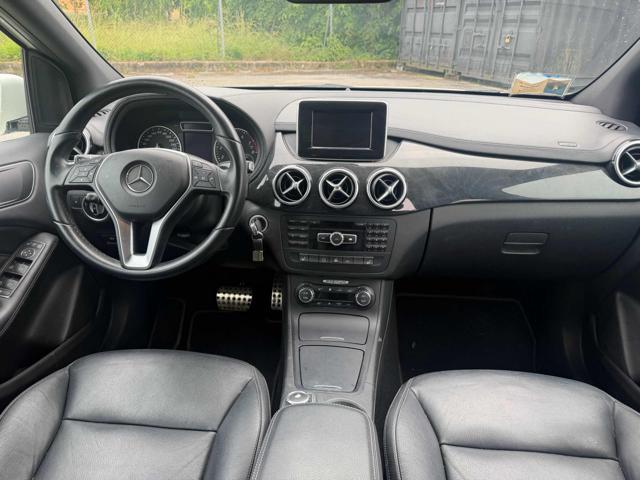 MERCEDES-BENZ B 180 BlueEFFICIENCY Premium senza nessun lavoro da fare