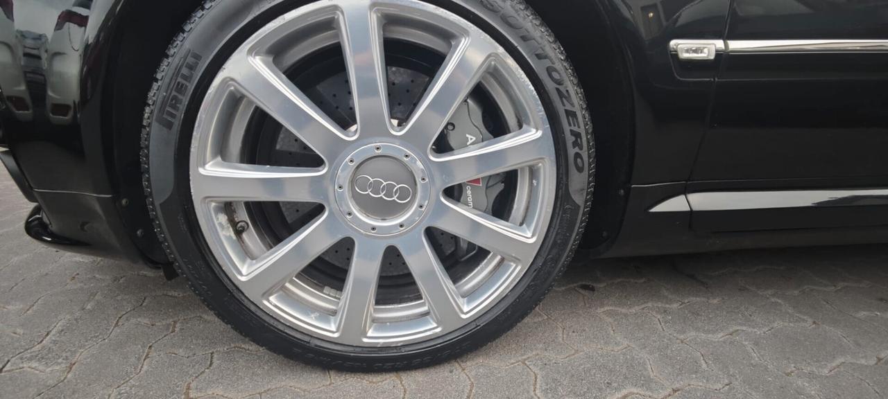 Audi A8 S8 5.2 V10 quattro tiptronic