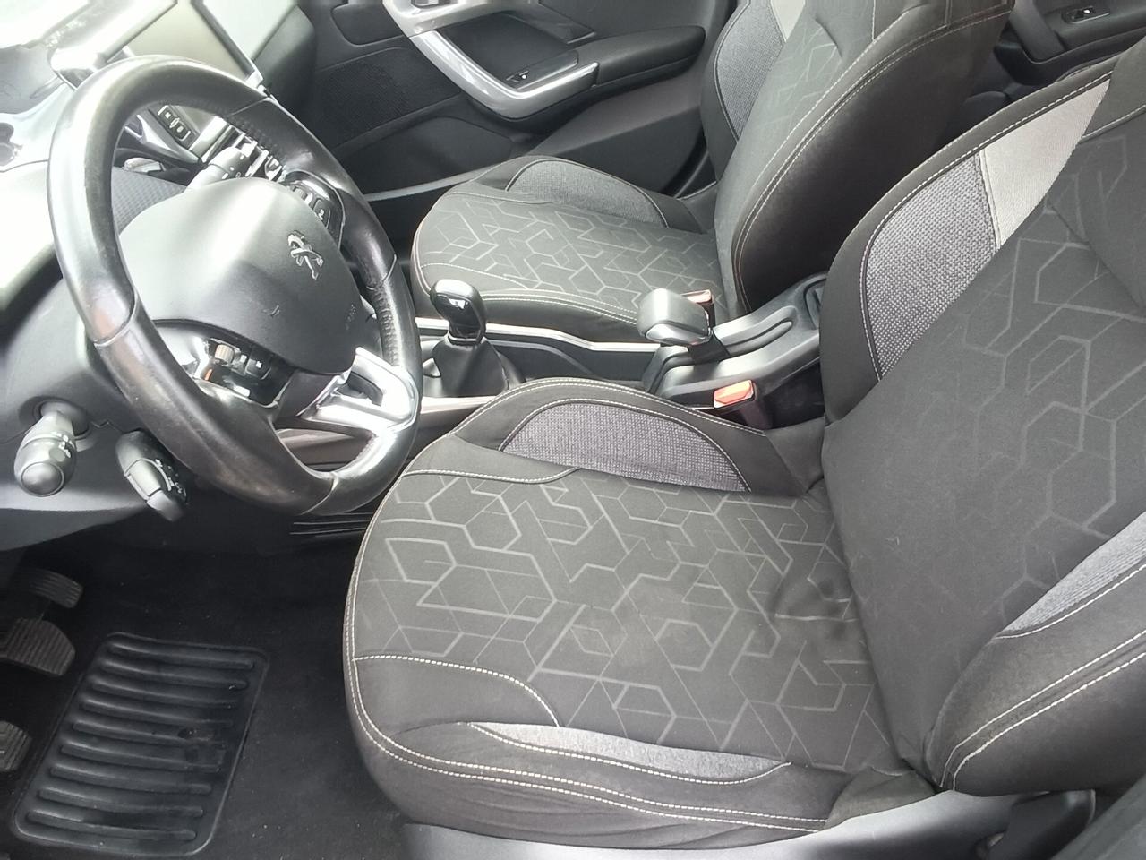 Peugeot 2008 PureTech 82 Active GPL
