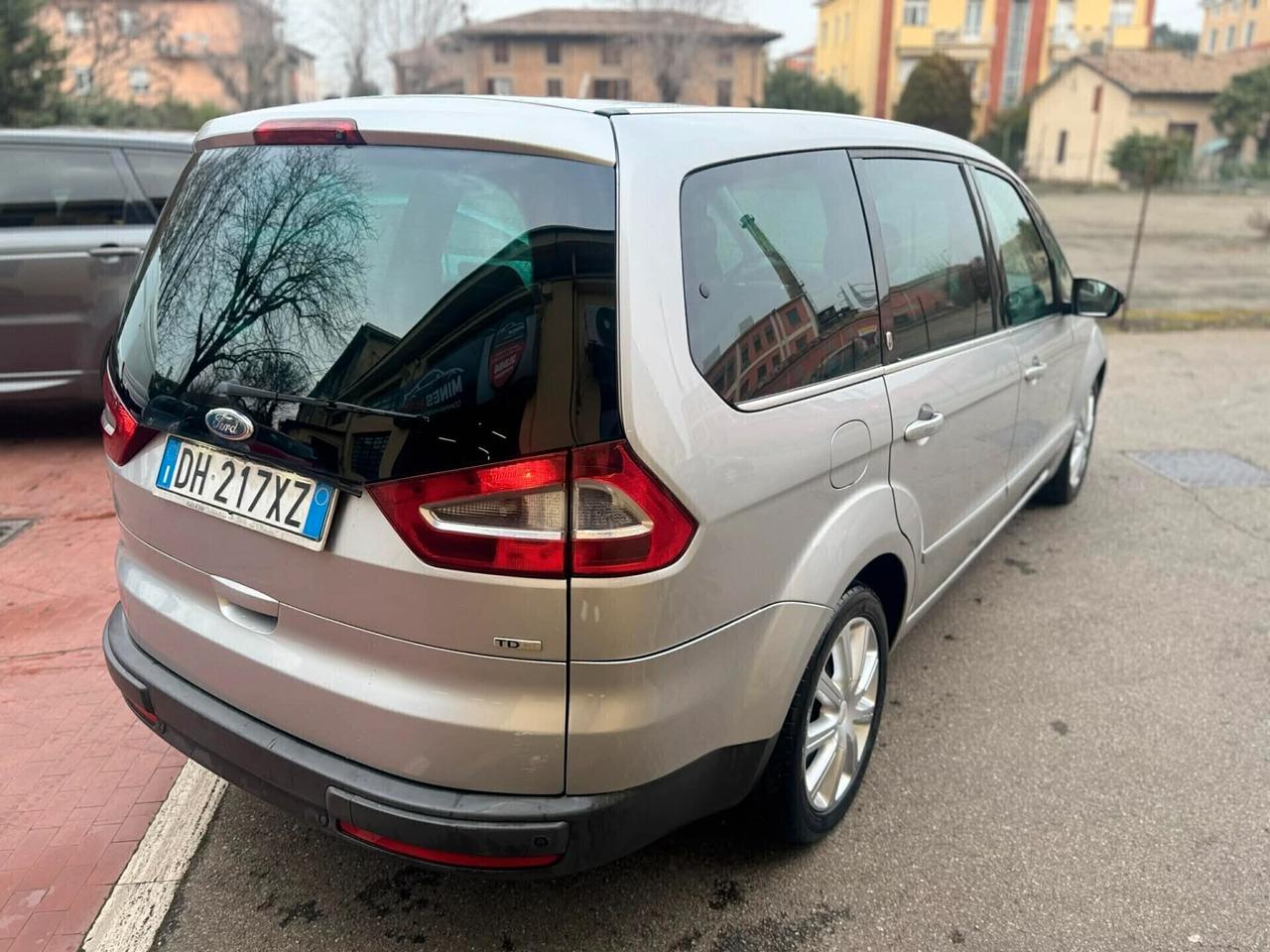 Ford Galaxy 2007 2.0 Diesel 7 POSTI
