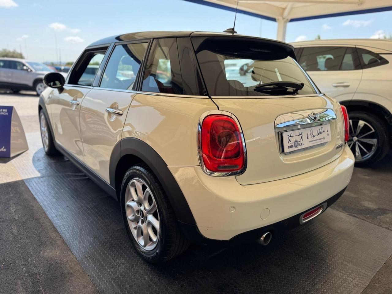 Mini 1.5 Cooper D Business 5 porte