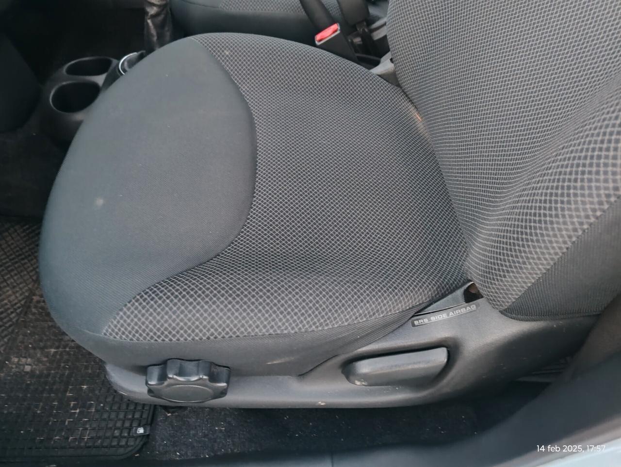 Toyota Yaris 1.4 tdi D-4D 5P Sol Diesel + GPL