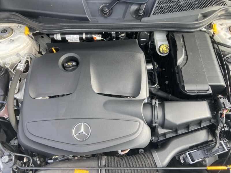 Mercedes-Benz CLA Shooting Brake 220 Premium 4matic AuTo