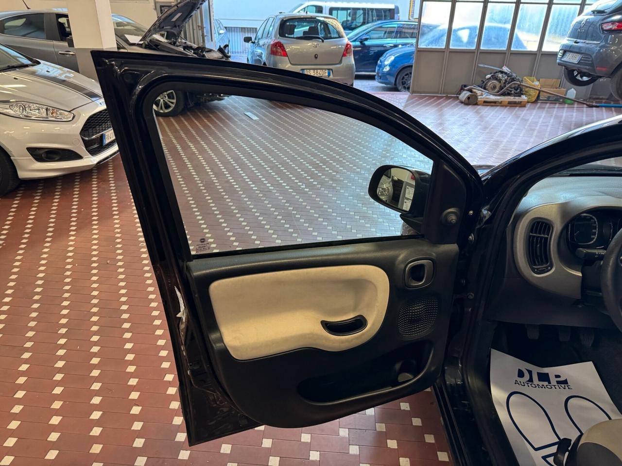 Fiat Panda 1.2 Lounge - NEOPATENTATI - UNICO PROPRIETARIO