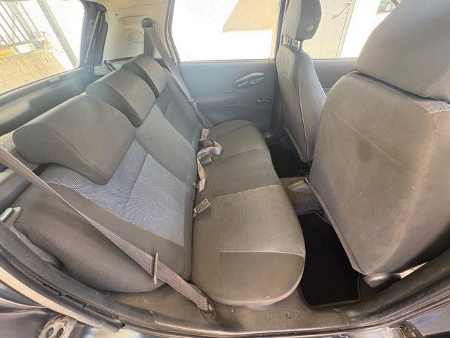 FIAT Punto 1.2i cat 5 porte POCHI CHILOMETRI OK NEOP