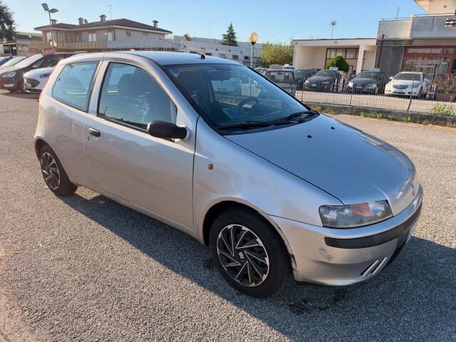 Fiat Punto 1.2i 16V cat 3 porte ELX-OK NEOPATENTATI !!!