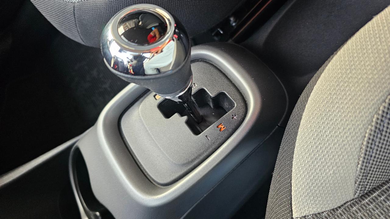Toyota Aygo Connect 1.0 VVT-i 72 CV 5p. x-play MMT UNIPRO' TAGL UFF