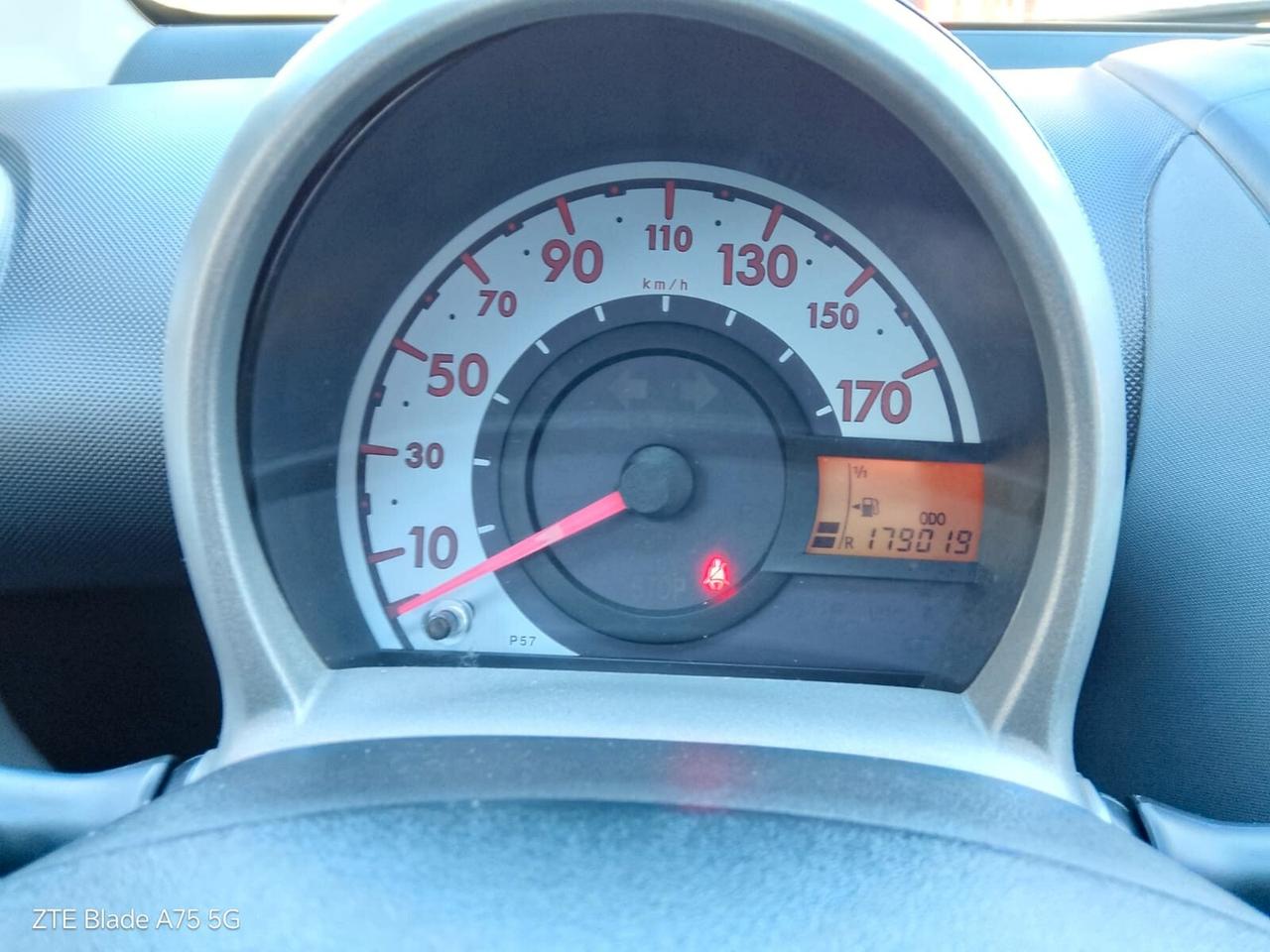 Toyota Aygo 1.0 12V VVT-i 5 porte 2007 Prono gomme e tagliando