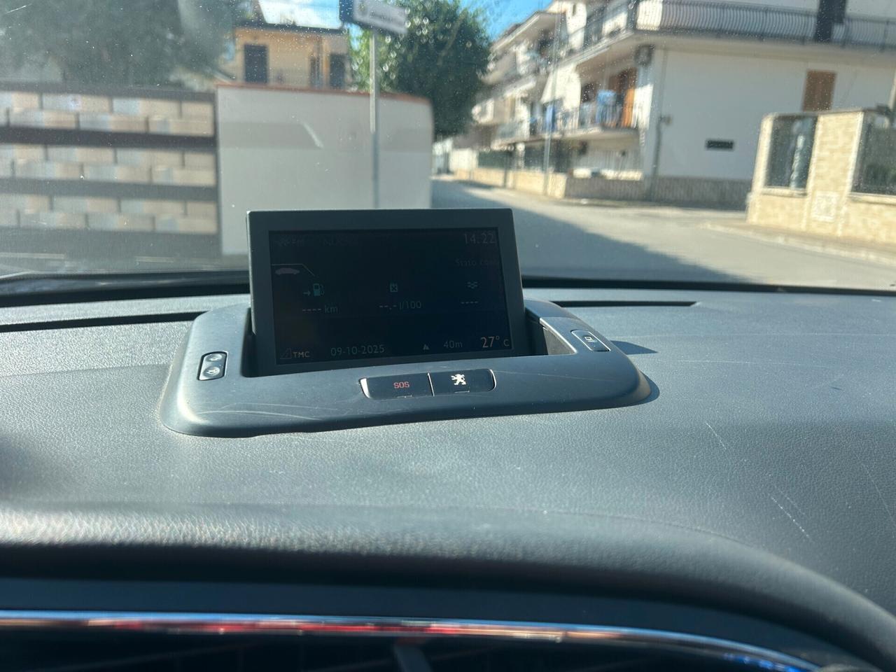 Peugeot 3008 1.6 e-HDi 112CV cambio robotizzato S.&S. Premium