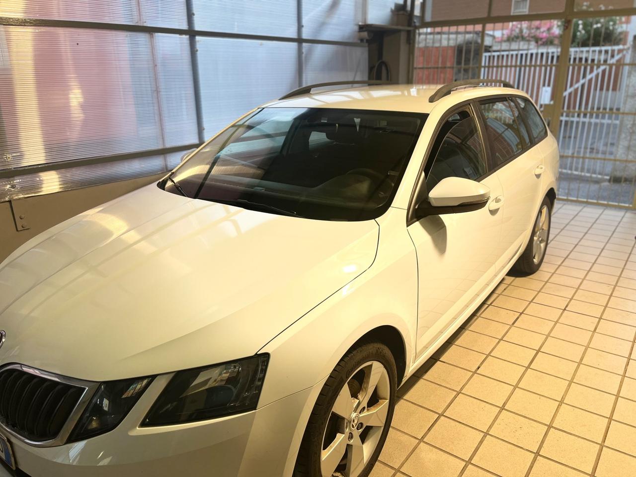 Skoda Octavia 1.4 TSI Wagon Ambition G-Tec
