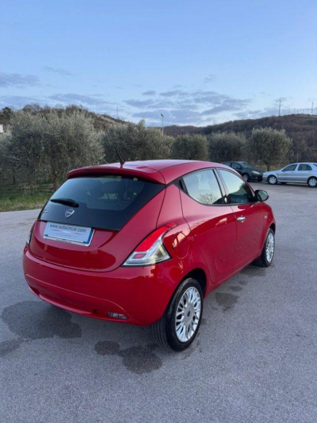 LANCIA Ypsilon 1.2 69 CV 5 porte GPL Ecochic Gold