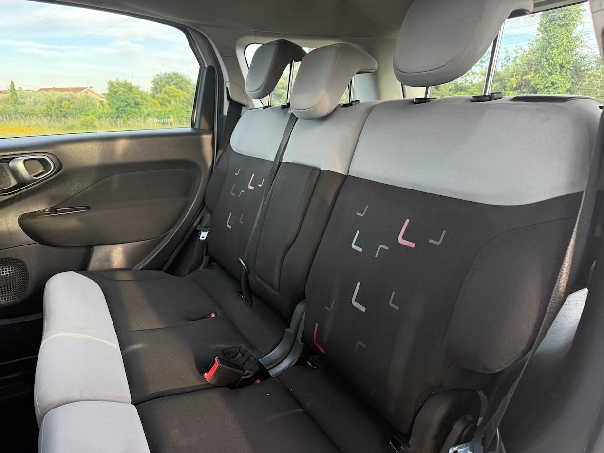 Fiat 500L Living 1.6 Multijet 105 CV Pop Star
