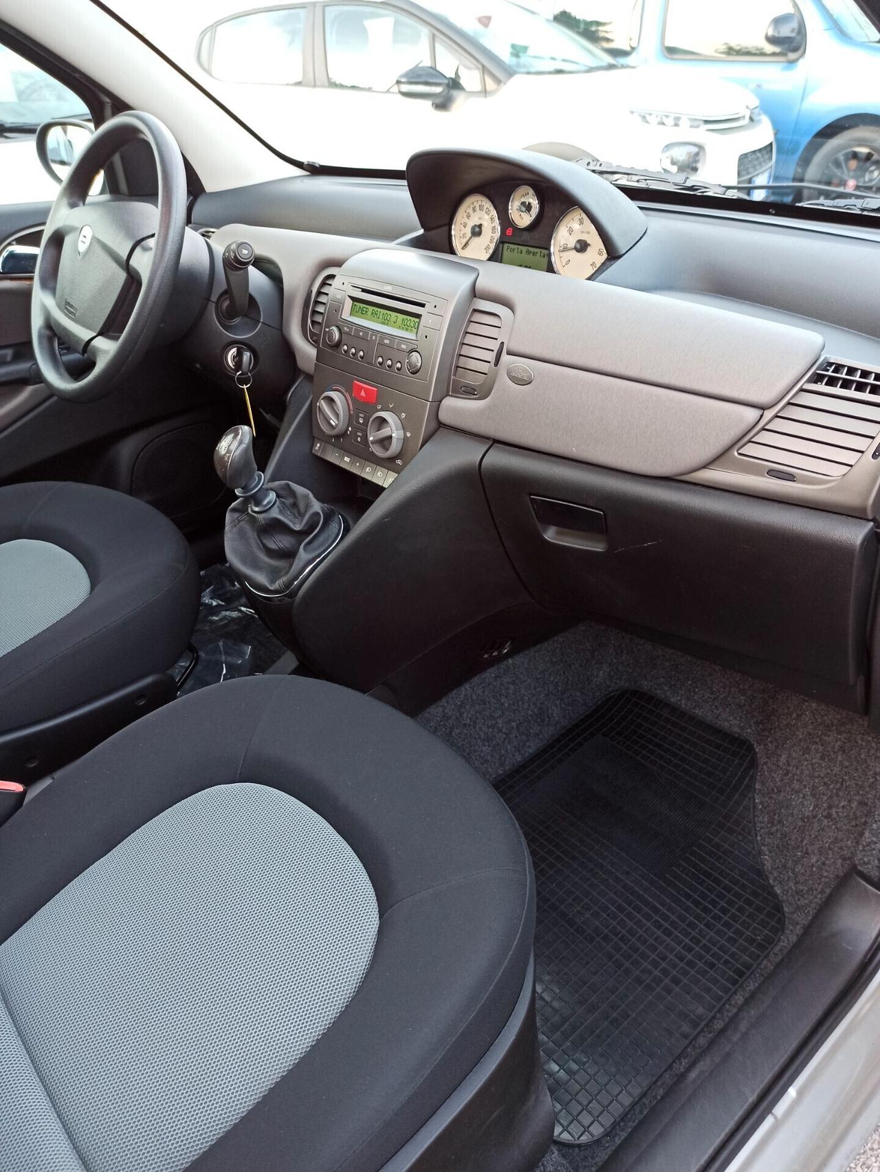 Lancia Ypsilon 1.2 Oro Tetto Panoramico Apribile