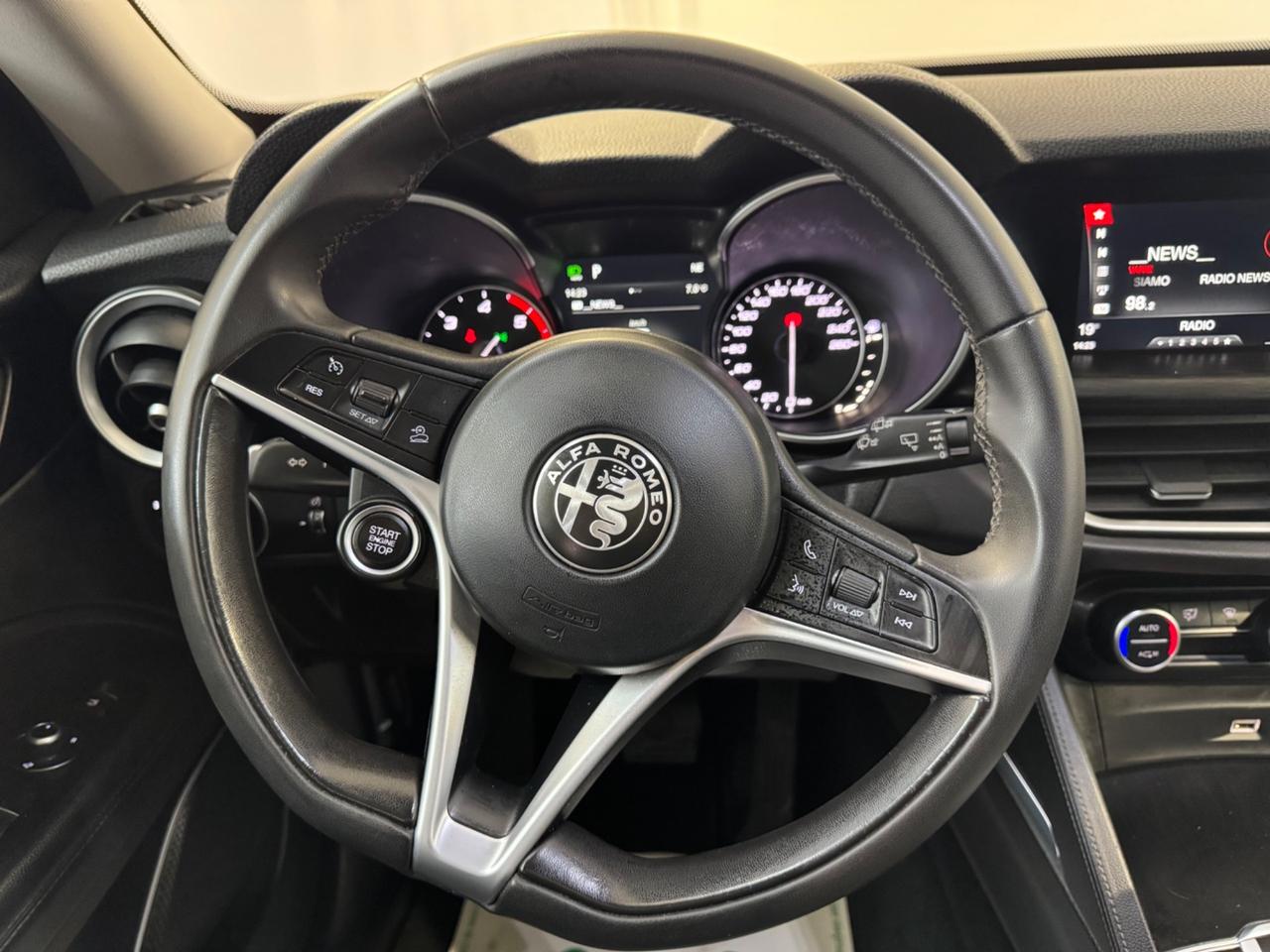 Alfa Romeo Stelvio 2.2 Turbodiesel 180 CV AT8 RWD Business